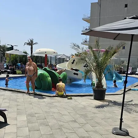 Apartment Bell Marina Beach & Spa Deluxe Family Studio Prima Linie La Mare Piscine Si Spa Centre *