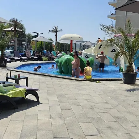 Bell Marina Beach & Spa Deluxe Family Studio Prima Linie La Mare Piscine Si Spa Centre *